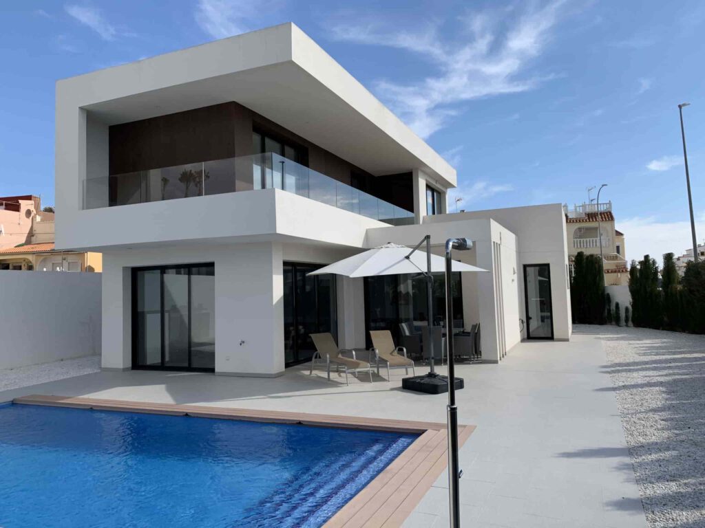  Een Villa Met Zwembad In Spanje Kopen?  thumbnail